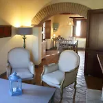 Farmház La Tana Del Bianconiglio *